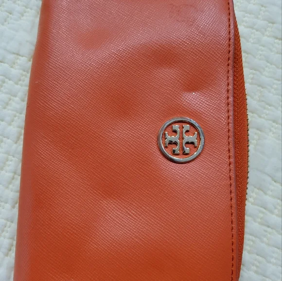 Tory Burch Orange Small Wristlet - Picture 2 of 13